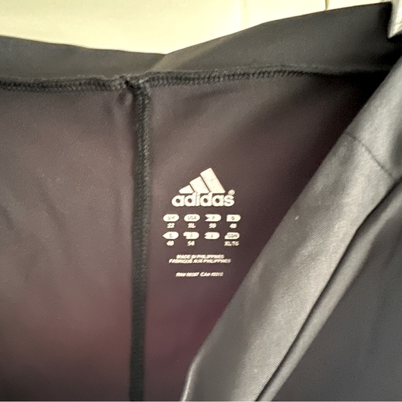 adidas Women’s Athletic Mid-thigh Black Shorts Size XL - Picture 3 of 3